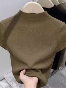 Resyla Sweater Wanita Kasual Warna Polos Kerah Tegak Lengan Pendek - Unta - View 2