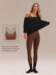 GLOWMODE 莫代尔丝滑不对称下摆露肩 3/4 袖运动 T 恤日常休闲装 - 黑色 - 查看 6