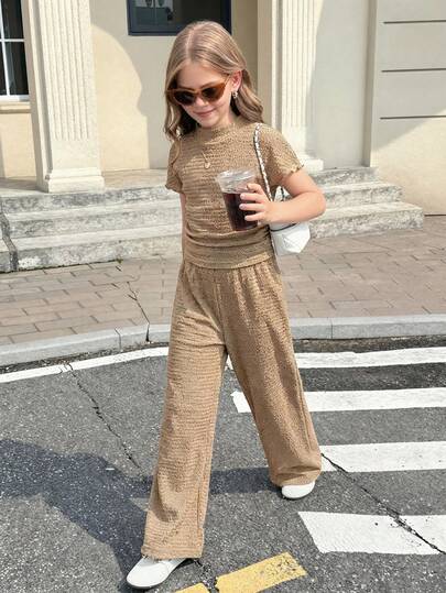 SHEIN Young Girls Solid Coffee Textured Knit Side Ruched Mock Neck Snug Fit Top And Wide Leg Pant 2 Pieces Set,Summer Beach Vacation,Mom And Daughter & Sisters Matching Style ,Matching Family Vacation , Holidays, French,Cute & Elagant & Sweet & Vintage & Fashionable.Great For Casual & Daily Wear & School Daily.
