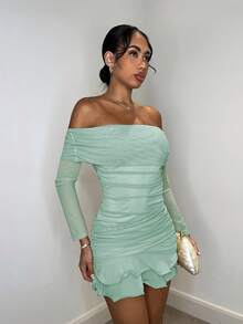 SHEIN BAE 杏色纯色网纱针织褶皱露肩性感长袖荷叶边下摆优雅甜美迷你连衣裙，适合下午茶聚会、时尚外出、约会之夜、甜蜜外出、夜间外出、圣诞派对、新年夜、节日女装、长袖连衣裙、性感女装、夜店女装、长袖迷你连衣裙 - 青碧色 - 查看 4