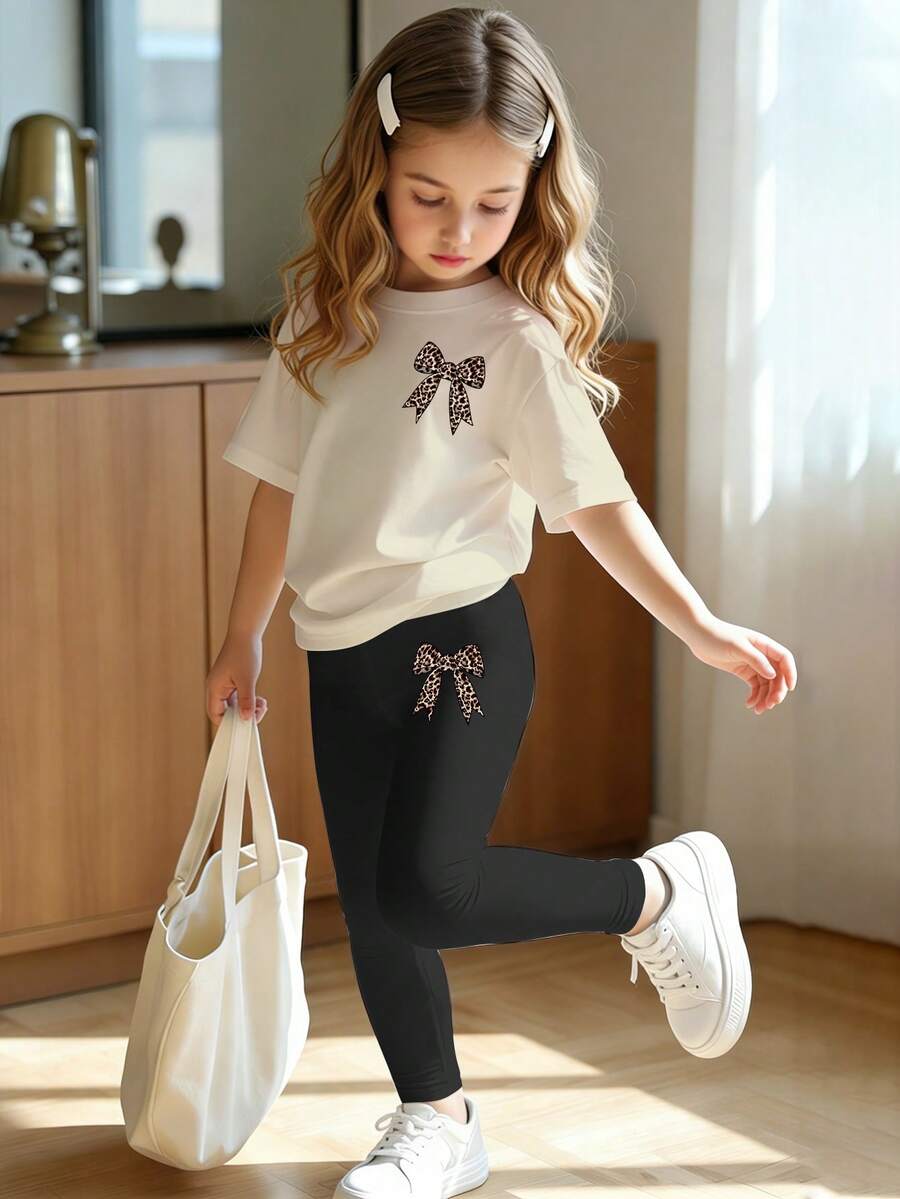 Elladie kids 春夏少女休闲时尚创意个性清新可爱简约豹纹蝴蝶结装饰图案印花休闲基础款短袖T恤和打底裤套装,舒适日常穿着,适合春、夏、秋季。 - 彩色 - 查看 1