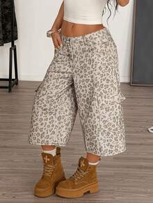 Muchica Women's Leopard Print Low Waist Wide Leg Cargo Capri Jeans - Multicolor - View 7