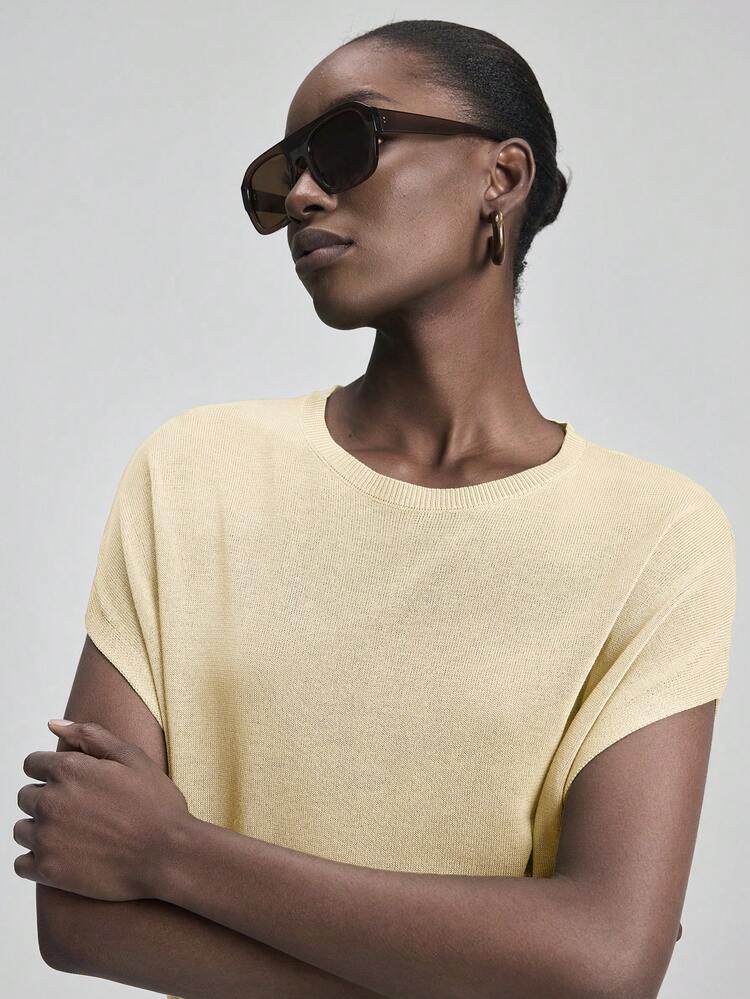 2026 Spring/Summer Women's Knitted Top With Sculptural Arc Shoulder Sleeves, Modern Elegant Wedding Guest Outfit, Minimalist Romantic French Luxury Vibe, Versatile Urban Chic Business Casual Office Wear, High-Quality Low-Key Vintage Vibe, High-End Airport/Cruise Outfit, Middle East Event Essential, Seasonal Versatile, Wedding Series, Vacation Wear, Holiday Outfit, Office Attire