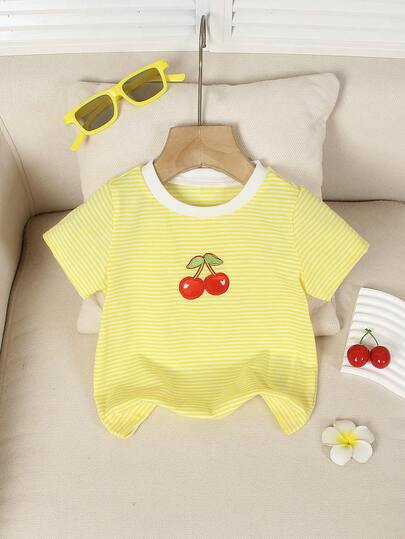 SHEIN Playful Pals 1 Year Old Infant/Toddler Girl Classic Casual Loose Comfortable Versatile Black And Khaki Striped Short Sleeve T-Shirt Top. Crafted With Soft, Skin-Friendly Knit Fabric, Featuring Classic Color-Block Stripes, Delicate Rib Collar, And Relaxed Silhouette. Suitable For Daily Wear, Casual Outdoor Activities, And Family Gatherings, An Essential Practical Item In Baby's Wardrobe.