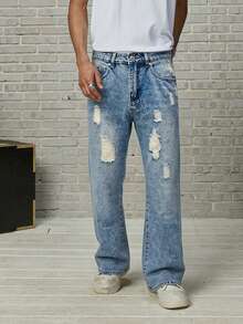 GALLERY FADE Men's Ripped Slant Pocket Casual Daily Denim Jeans - Light Wash - View 4