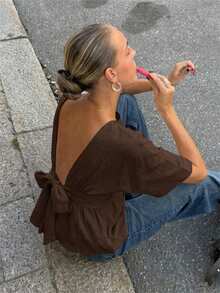 Aloruh 女士优雅圆领露背蝴蝶结装饰修身衬衫，乳白色 - 咖啡棕 - 查看 2