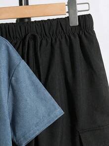 SHEIN 2-Piece Tween Boys Simple Solid Color Small Letter Clash Texture Dark Gray Short Sleeve T-Shirt And Milky White Cargo Pants Set Casual College Comfortable Fashionable Simple Practical Versatile Soft Fabric Suitable For Daily Use Suitable For School Suitable For Travel Suitable For Outdoor Sports Suitable For Spring, Summer, Autumn And Winter Seasons - Blue - View 5