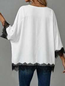 EMERY ROSE 2pcs/Set Women Casual Minimalist Contrast Color Lace Patchwork Loose Basic T-Shirt - Black and White - View 2