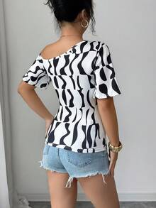 Elenzga Áo thun nữ thanh lịch họa tiết da báo, cổ lệch, tay loe ôm sát, thích hợp cho mùa xuân/hè. - Đen và trắng - Xem 2