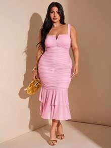 SHEIN BAE Plus Size Women's V-Neck Ruched Ruffle Hem Midi Bodycon Dress, Vacation Party Dress - Baby Pink - View 4