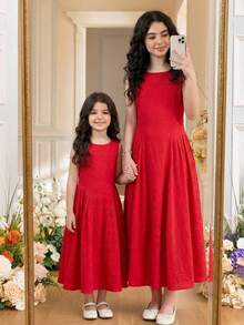 SHEIN 少女优雅休闲简约樱桃红露背春季纹理可拆卸大蝴蝶结装饰A字喇叭裙婚礼花童伴娘派对礼服 - 紅色 - 查看 7