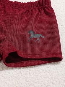 SHEIN Playful Pals 3件組男嬰夏季套裝 可愛酒紅色華夫格面料 2合1上衣短褲 & 帽子套裝 圓領 幼童服裝 適用於海灘戶外 & 度假 - 紅色 - 查看 5