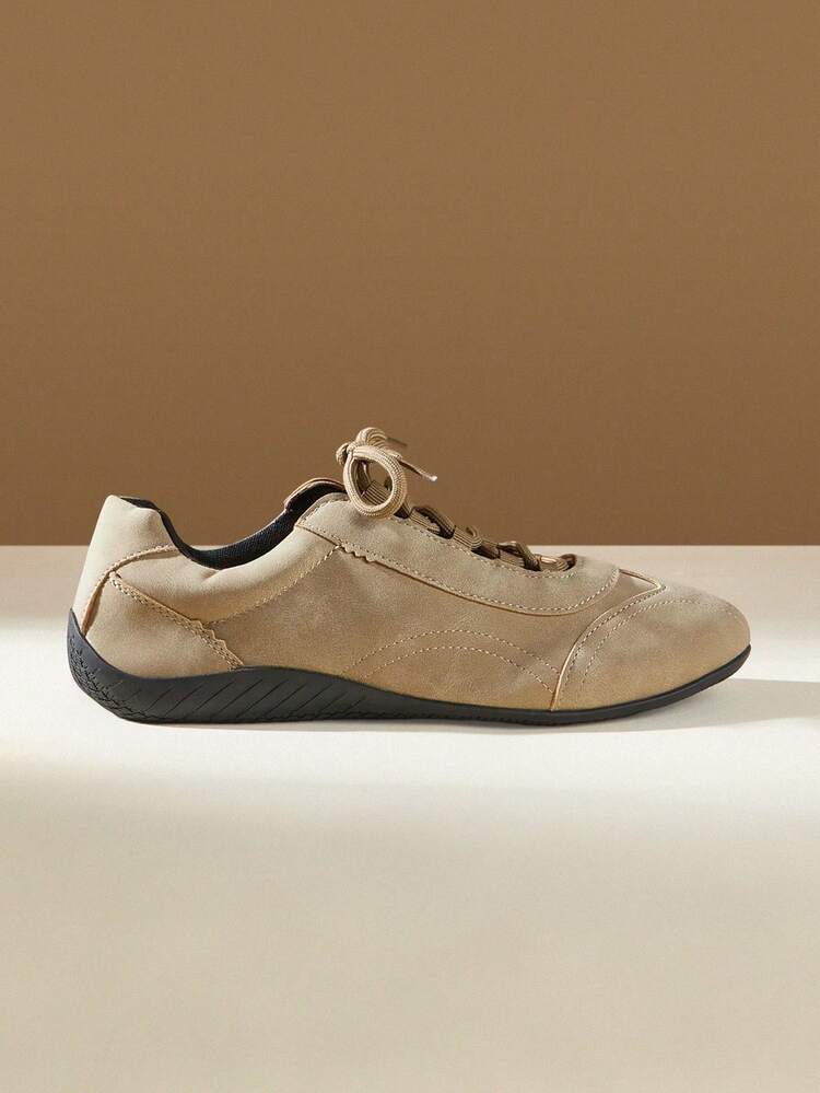 CUCCOO EASI Retro And Old Apricot German Training Shoes For Women, Square Toe Lace-Up Design, Matte Leather, Low-Heeled Soft Sole, Niche Lazy Casual Shoes