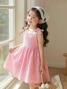 女童（小号）粉色针织提花面料蝴蝶结吊带方领吊带连衣裙，适合休闲、优雅、度假、可爱甜美等各种场合 - 粉色 - 查看 1