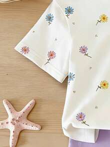 女婴休闲时尚花卉爱心印花短袖T恤和骑行短裤套装（2件套），舒适时尚的春夏装扮 - 彩色 - 查看 4