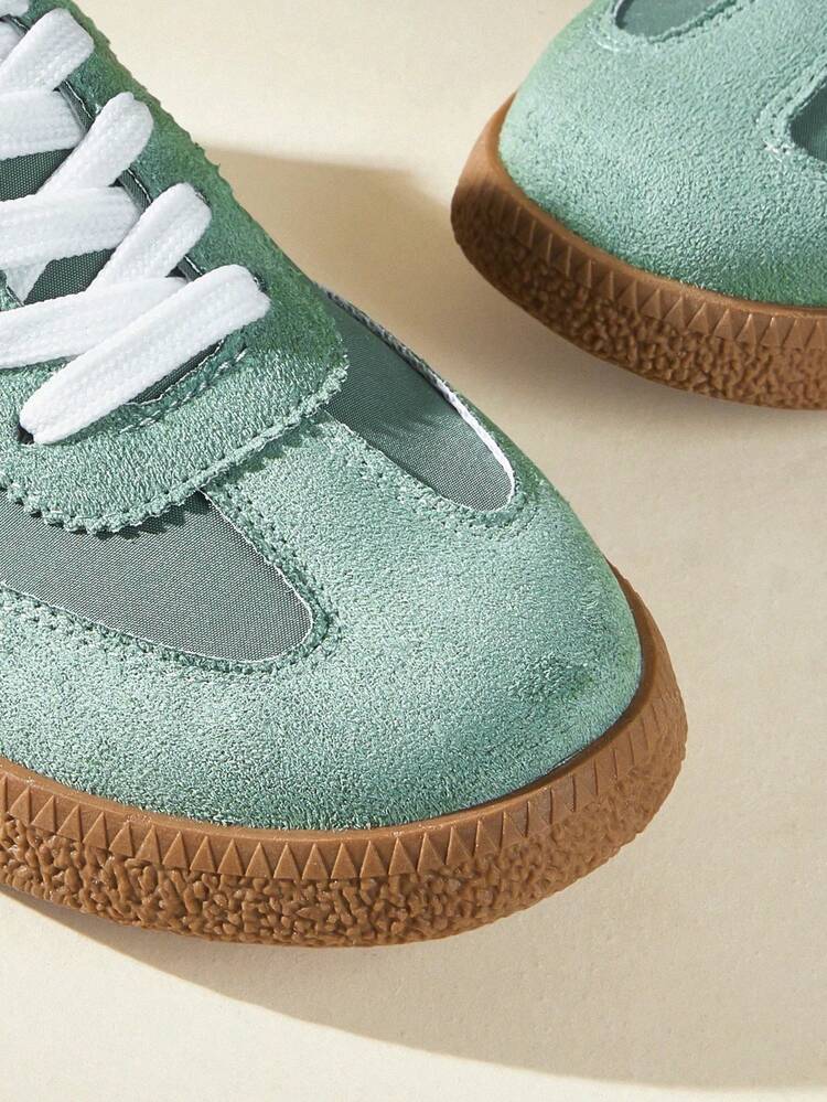 CUCCOO EASI The Same Retro Women's, Army Green Matte Leather, Flat Heel Non-Slip, Daily Commuting Shopping Casual Sneakers