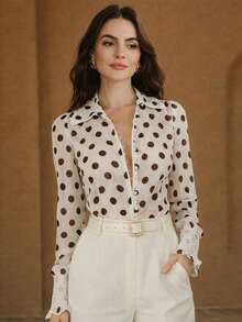 Anewsta 女士新款春夏复古波点优雅衬衫，亚麻绳编珍珠纽扣花瓣袖褶皱袖口白色衬衫，职业休闲知性风格 - 白色 - 查看 5