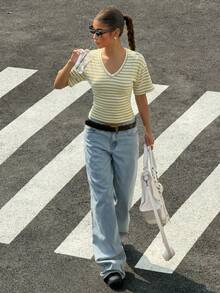 Muchica Áo thun nữ tay ngắn cổ chữ V kẻ sọc, dáng ôm, thích hợp mặc đi làm hàng ngày, hẹn hò, tụ họp, lễ tốt nghiệp và các dịp khác. - Nhiều màu - Xem 5