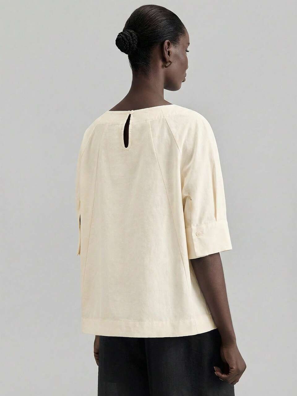 Women's Summer Casual Light Beige Linen Tops,Half Sleeve Round Neck Raglan Shirt,Business Office Attire,Vacation Modern Urban Fashion Commuter Top