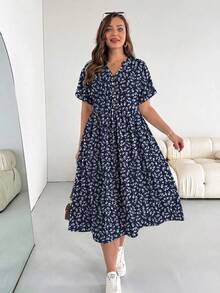 SHEIN Essnce 大码女式碎花V领短袖休闲连衣裙 - 彩色 - 查看 3