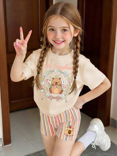 女童夏季短袖上衣短裤套装（2件套），卡通水豚印花T恤+条纹短裤，宽松舒适，适合居家和户外活动的儿童休闲服