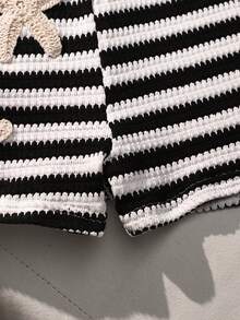 Sparklyn Bộ đồ lót nữ phong cách Y2K màu vàng trắng kẻ sọc, 2 món/set, thêu hình sao biển 3D, chất liệu vải họa tiết bong bóng, áo ống có dây đeo ẩn + quần short, mềm mại và thoải mái, phong cách ngọt ngào cho kỳ nghỉ biển, thích hợp cho mùa hè. - Đen và trắng - Xem 6