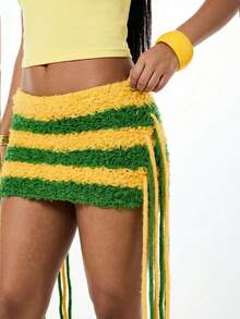 SUMWON WOMEN Minifalda con flecos y detalles de flecos asimétricos, estilo crochet a rayas, para festival, playa, fiesta de verano, vacaciones, estilo bohemio chic - Multicolor - Ver 4