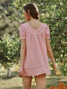 WESTFADE 同色系格纹和钩编蕾丝圆领短泡泡袖层叠荷叶边娃娃迷你连衣裙，适合春季、夏季、度假、休闲、海滨、牛仔、波西米亚风、农贸市场、野餐、假期、海滩、节日、西部风、纳什维尔、牛仔竞技服、乡村音乐会等场合。 - 粉色 - 查看 5