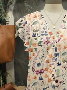 EMERY ROSE Plus Size Women V-Neck Floral Print Casual Blouse, Suitable For Summer Outings - Red - View 6