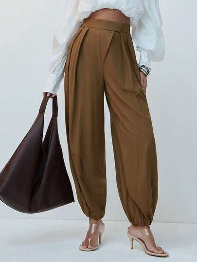 Hauture Dames harembroek met plooien aan de voorkant, casual en sexy, in de stijl van 'Old Money'.