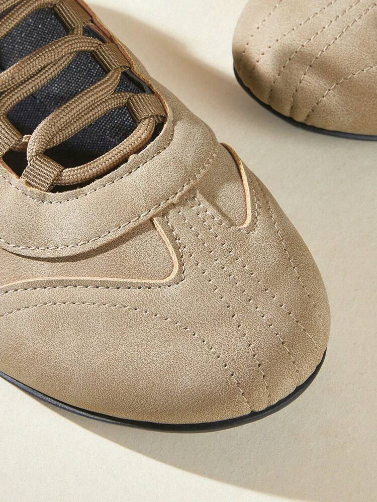 CUCCOO EASI Retro And Old Apricot German Training Shoes For Women, Square Toe Lace-Up Design, Matte Leather, Low-Heeled Soft Sole, Niche Lazy Casual Shoes