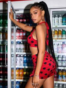 Slouenne Slouenne Bộ 2 món gồm áo croptop chấm bi gợi cảm và chân váy mini xếp ly dành cho nữ. - Đỏ - Xem 6