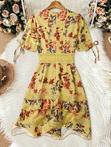 GlowEve 女士印花V领短袖拼接蕾丝连衣裙 - 黃色 - 查看 2