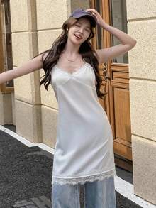 K-Vae 女士休闲性感撞色蕾丝V领吊带连衣裙，简约风格，适合外出、通勤、日常穿着、度假和夏季穿着 - 白色 - 查看 6