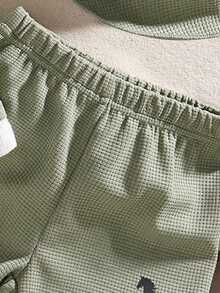 SHEIN Playful Pals Bộ 3 món/Bộ cho bé trai/bé gái mùa hè màu xanh cổ tròn 2 trong 1 áo và quần short kèm mũ, vải tổ ong, thích hợp cho hoạt động vui chơi ngoài trời hàng ngày, đi học, đi nghỉ, phong cách thanh lịch, phù hợp cho gia đình giải trí, thể thao và tụ tập - Nhiều màu - Xem 5