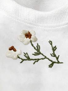 Manfinity Joysei 宽松小众设计，简约风格升级，清新花卉刺绣领口，休闲男士短袖T恤，男士衬衫，女士衬衫 - 白色 - 查看 2