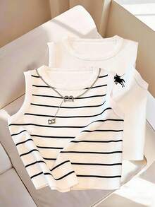 SHEIN LUNE Áo hai dây dáng rộng, tối giản với họa tiết kẻ sọc và màu trắng trơn, tạo nên phom dáng tôn dáng. - Đen và trắng - Xem 1