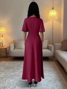 Rafferiza Vestido de verano para mujer de cuello redondo y manga corta con ribete de contraste negro, cintura ceñida, vestido largo elegante para salidas, reuniones familiares, versátil - Burdeos - Ver 2