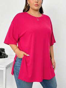 SHEIN CURVE+ 大尺碼女款亮粉色夏季休閒日常寬鬆下擺開衩短袖T恤，時尚舒適基礎上衣，機場穿搭 - 玫紅色 - 查看 6