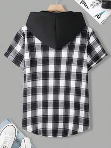 Manfinity Homme Kemeja Pria Ukuran Besar Lengan Pendek Kotak-kotak Kancing Tunggal dengan Saku dan Tudung - MultiWarna - View 2