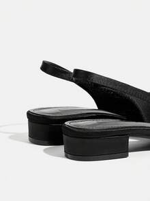 CUCCOO TILAWA 女士尖头低跟粗跟黑色全钻时尚华丽宴会派对女士平底鞋后跟带袢带平底鞋女鞋 - 黑色 - 查看 6