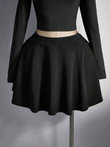 SHEIN ICON Bộ đồ Halloween cỡ lớn dành cho nữ gồm áo dài tay khoét eo và chân váy ngắn, trang phục Velma. - màu đen - Xem 4