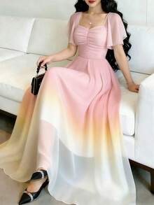 Modelyn 黑色波点印花褶皱方领短袖连衣裙，收腰优雅长裙，适合夏季度假和日常穿着。 - 彩色 - 查看 1
