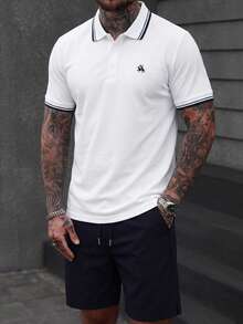 Manfinity CasualCool 男士休闲Polo衫套装，男士刺绣Polo衫套装，男士白色上衣蓝色短裤Polo衫套装，纽扣Polo衫套装，短袖短裤Polo衫套装，休闲两件套。适合日常外出、朋友聚会、通勤，也是送给丈夫、男友或朋友的理想礼物。 - 藍白色 - 查看 6