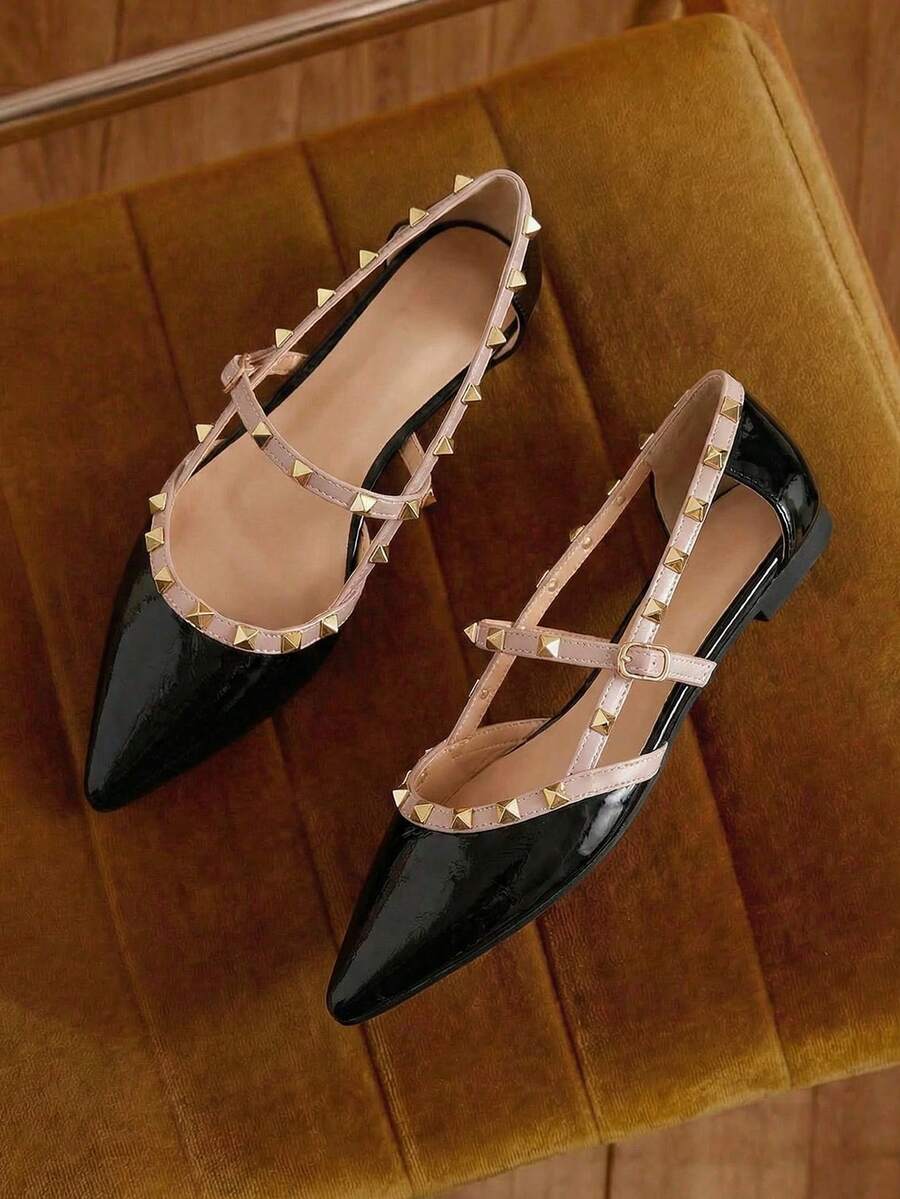 秋冬新品黑色漆皮铆钉尖头低帮带扣平底鞋 - 黑色 - 查看 1