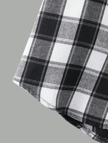 Manfinity Homme Kemeja Pria Ukuran Besar Lengan Pendek Kotak-kotak Kancing Tunggal dengan Saku dan Tudung - MultiWarna - View 6