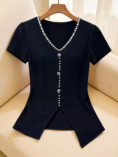 GlowEve 都市时尚优雅度假风新款女士春夏V领珍珠水钻花卉装饰修身短袖衬衫，适合日常穿着、婚礼、晚宴、通勤、毕业派对、节日、度假、约会、派对、万圣节、圣诞节、新年、感恩节等场合。