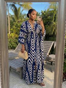 SHEIN Lady CURVE Robe ample à manches chauve-souris imprimée tout-sur-tout, robe zébrée pour femmes, robe zigzag, robe longue, robe à motif pour femmes, robe caftan - Blanc - Voir 7