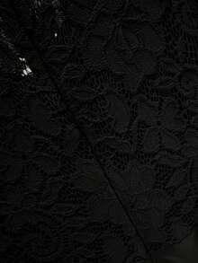 GlowEve CURVE Mono elegante de talla grande con parches de encaje en unicolor para uso diario - Negro - Ver 3