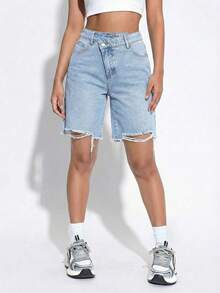 SHEIN Tall 女士Y2K休闲高腰阔腿牛仔短裤，浅蓝色不对称腰带，毛边裤脚，宽松牛仔短裤，带口袋，完美打造街头风和日常穿搭。女士直筒毛边宽松系带休闲牛仔短裤。 - 淺色水洗藍 - 查看 4